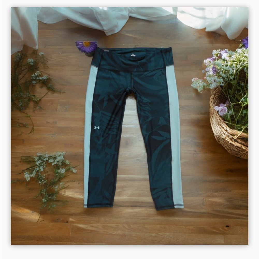 Women's HeatGear® Crop Deep Cyan/Breeze
Legging | Under Armour NWOT-Sz XL - Picture 3 of 16
